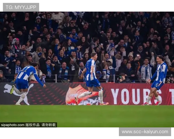 葡萄牙体育2-1绝杀巴黎圣日耳曼，卫冕冠军遭两连败